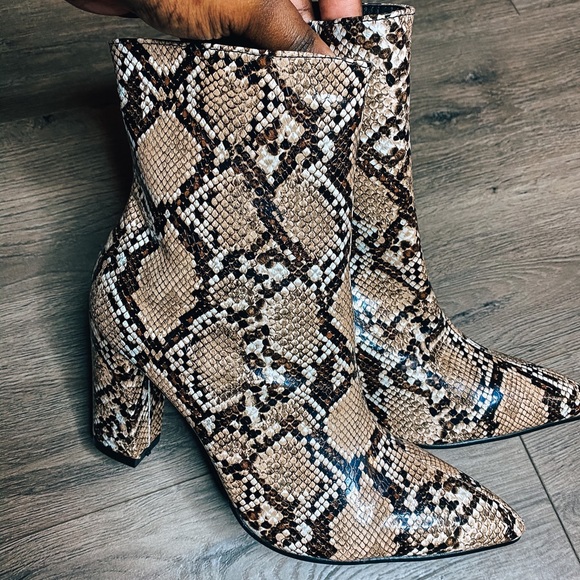 Snake-Print Booties - Picture 2 of 5